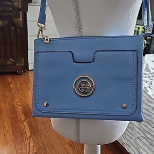 NEW Vegan friendly light blue handbag with adjustable and detachable strap.